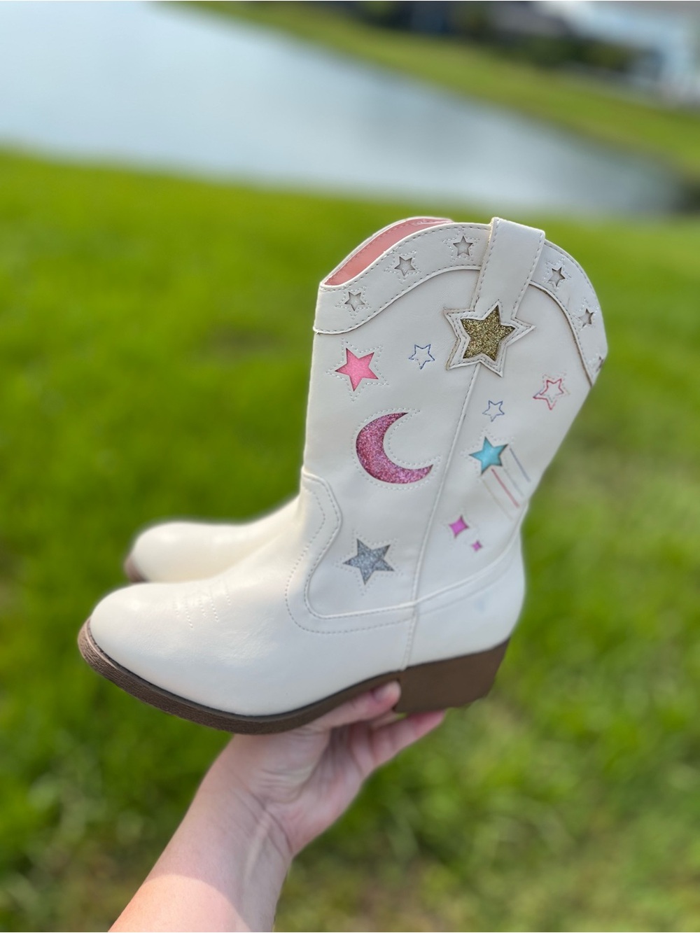 Like New Jellypop White Kids Star & Moon Cowboy Boots with Pink Lining Size 3M